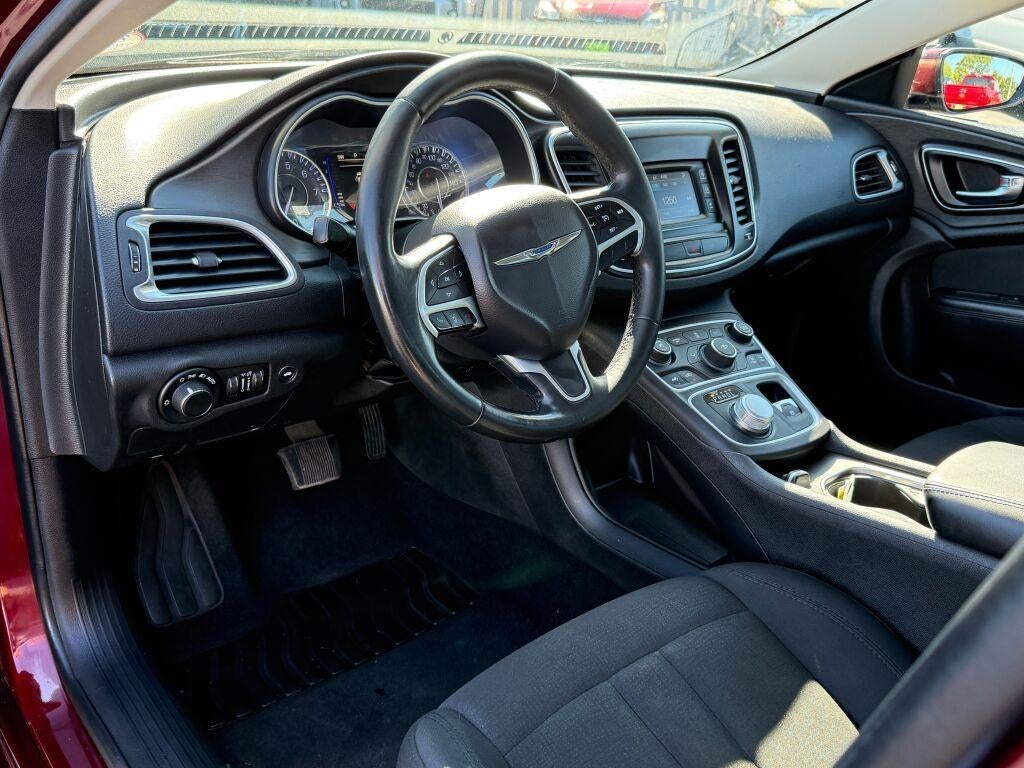 2016 Chrysler 200 Touring