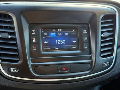 2016 Chrysler 200 Touring