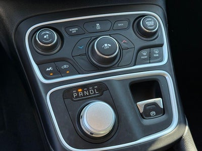 2016 Chrysler 200 Touring