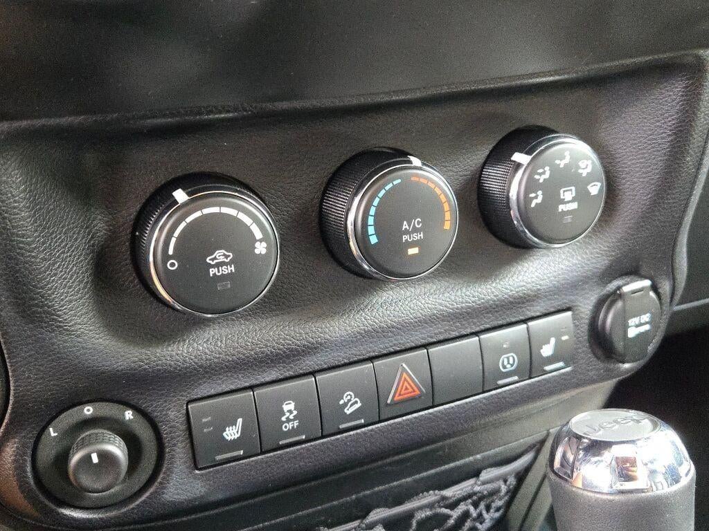 2015 Jeep Wrangler Unlimited Altitude