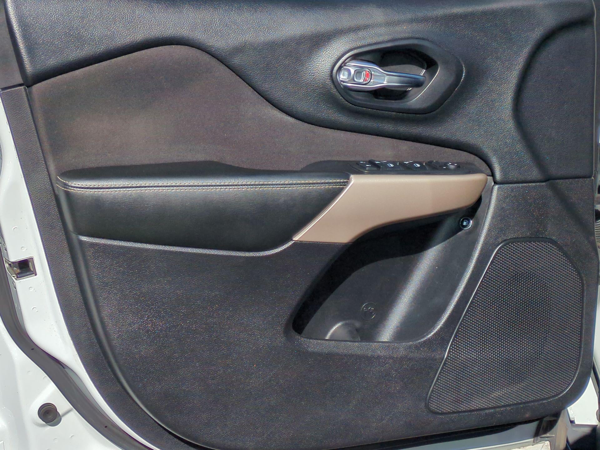 2017 Jeep Cherokee Sport FWD