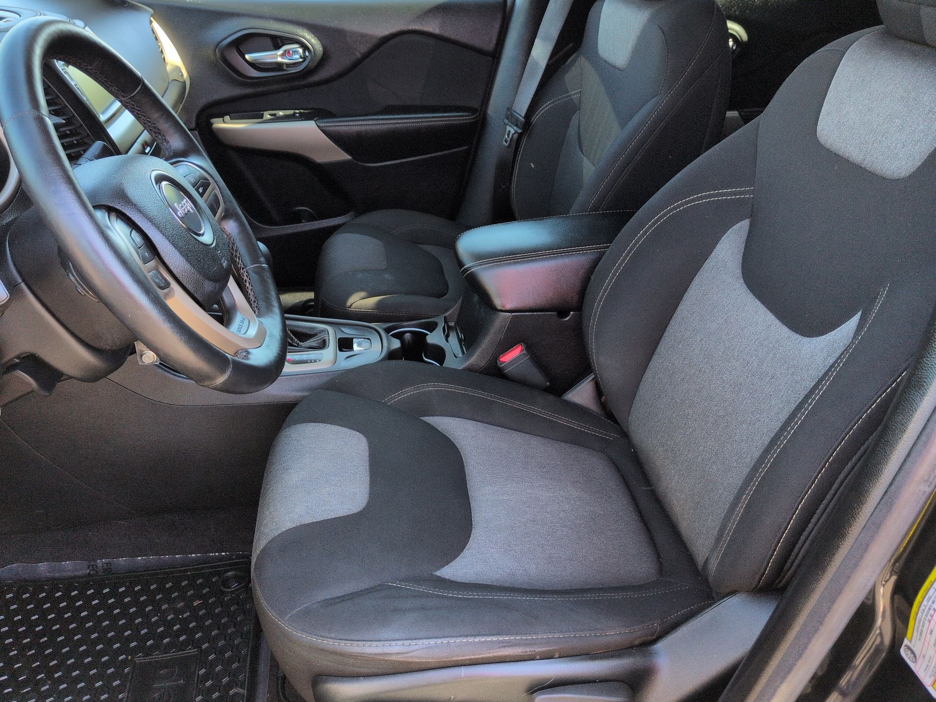 2017 Jeep Cherokee Altitude FWD