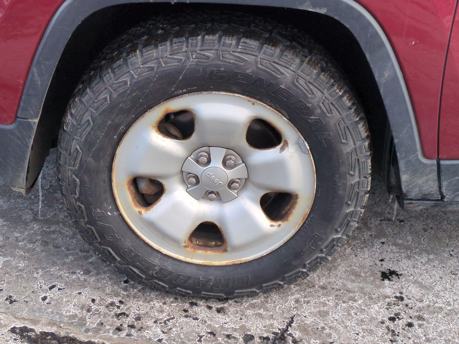 2016 Jeep Cherokee Sport