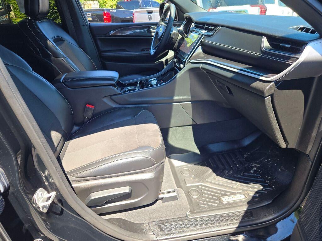 2023 Jeep Grand Cherokee Altitude 4x4