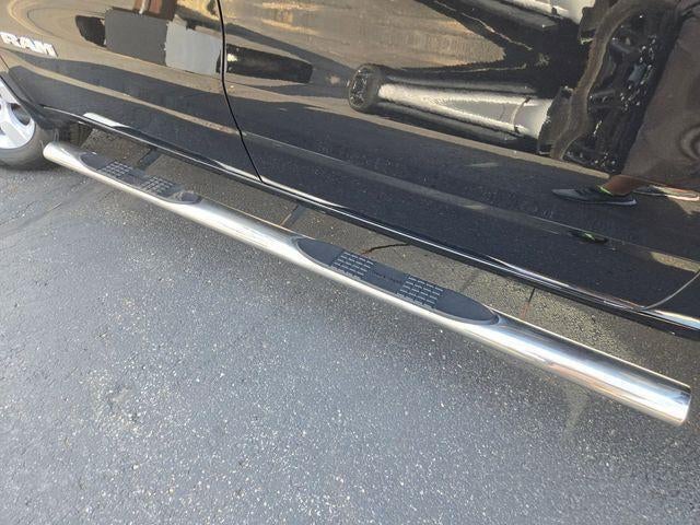2023 RAM 1500 Big Horn Crew Cab 4x4 5'7" Box
