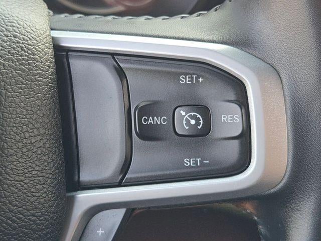 2023 RAM 1500 Big Horn Crew Cab 4x4 5'7" Box