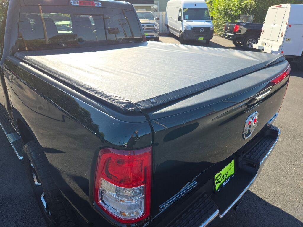 2020 RAM 1500 Big Horn Crew Cab 4x4 5'7" Box