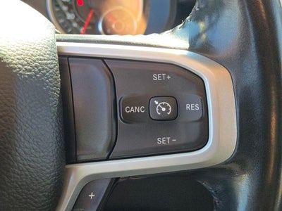 2020 RAM 1500 Big Horn Crew Cab 4x4 5'7" Box