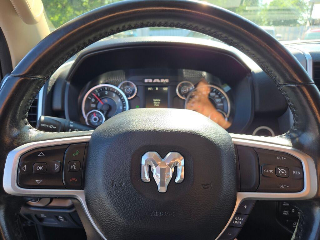 2020 RAM 1500 Big Horn Crew Cab 4x4 5'7" Box