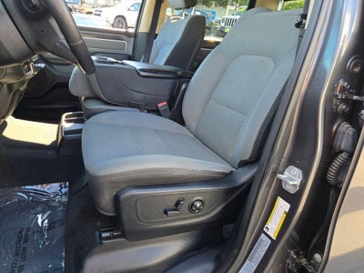 2019 RAM 1500 Big Horn/Lone Star Crew Cab 4x4 5'7" Box
