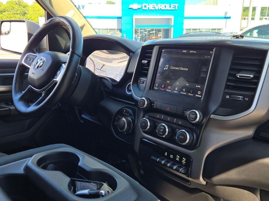 2019 RAM 1500 Big Horn/Lone Star Crew Cab 4x4 5'7" Box