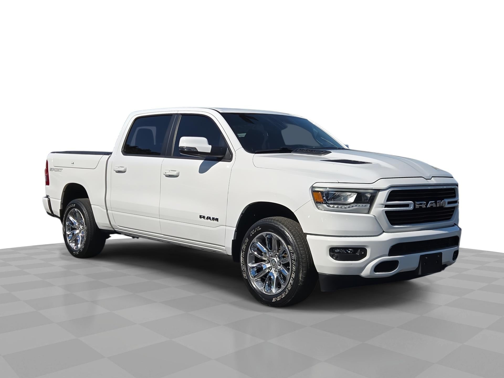 2023 RAM 1500 Laramie 4x4 Crew Cab 5'7's photo
