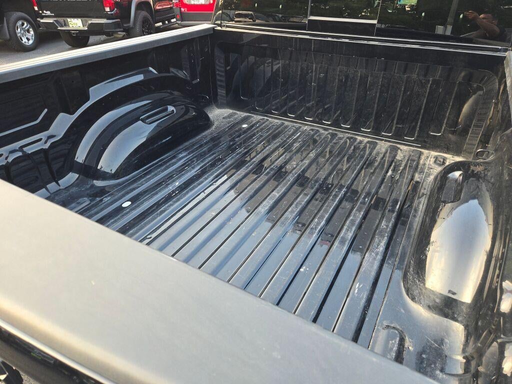 2021 RAM 1500 Laramie Crew Cab 4x4 5'7" Box