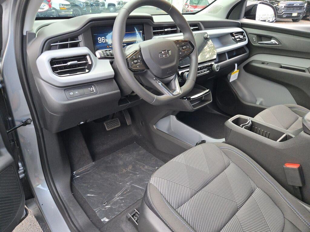 2027 Chevrolet Bolt LT - Photo 25