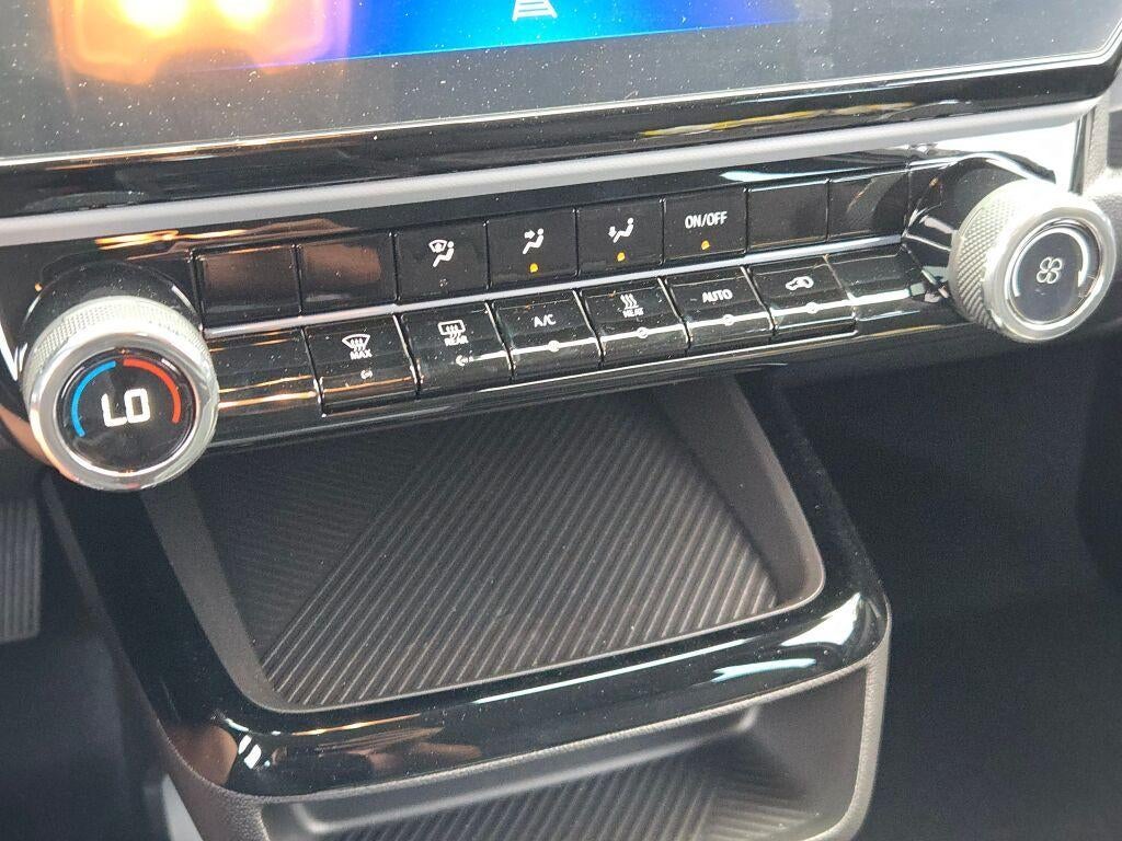 2027 Chevrolet Bolt LT - Photo 29
