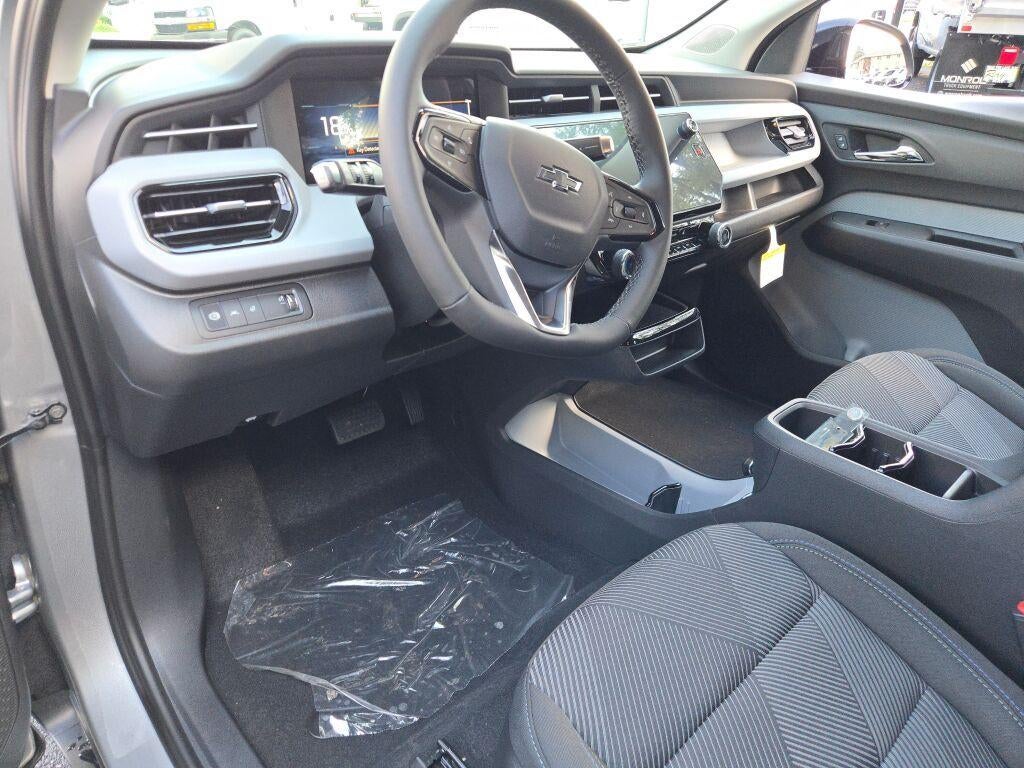 2027 Chevrolet Bolt FWD 4dr LT