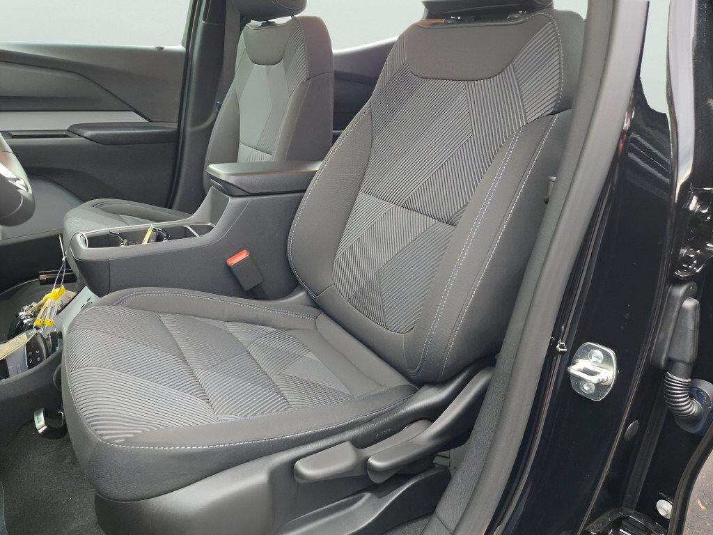 2027 Chevrolet Bolt FWD 4dr LT