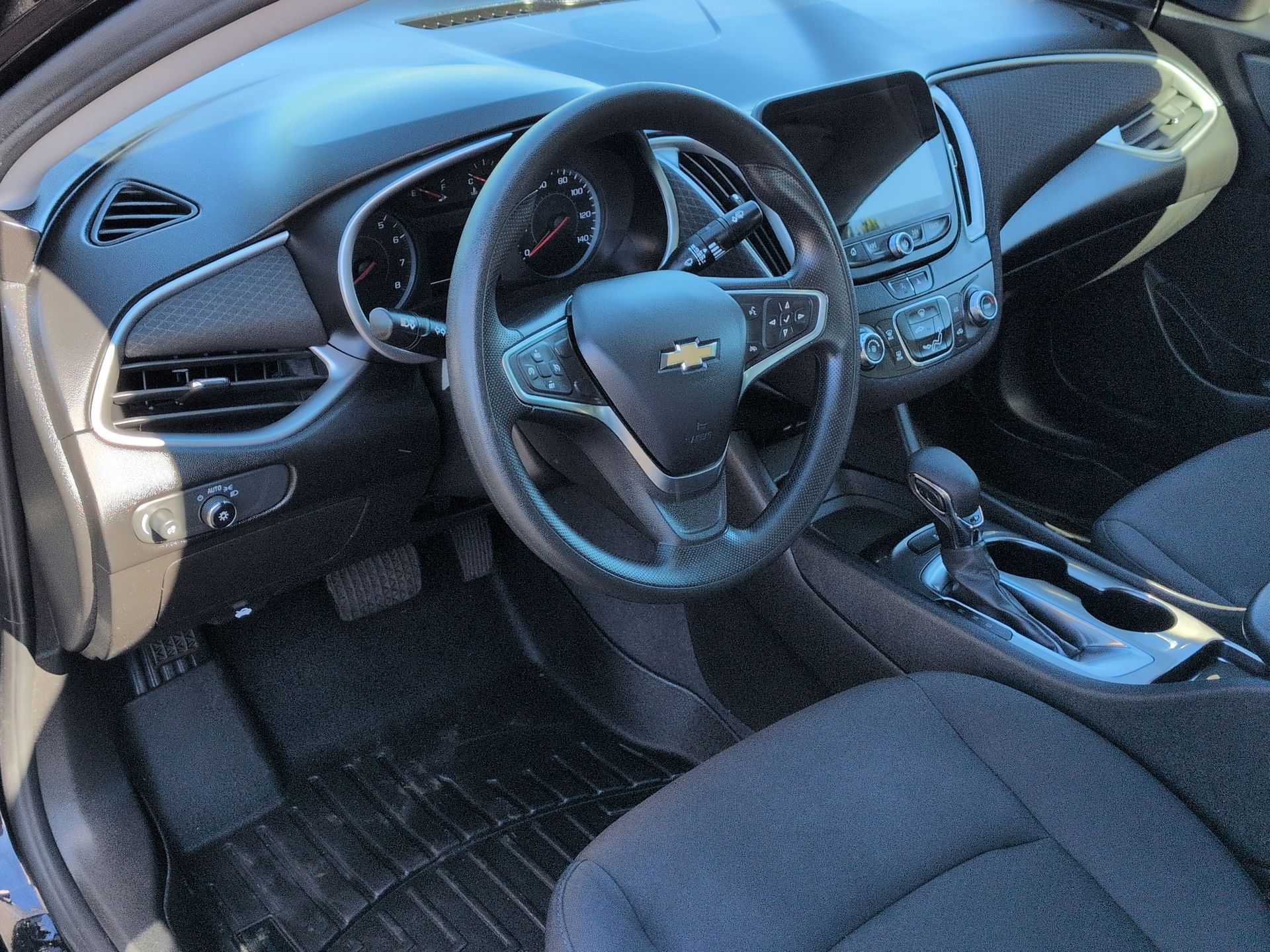 2022 Chevrolet Malibu LS