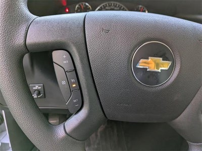 2025 Chevrolet Express Cutaway 3500 3500 Van 139"