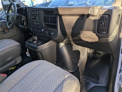 2025 Chevrolet Express Cutaway 3500 3500 Van 139"