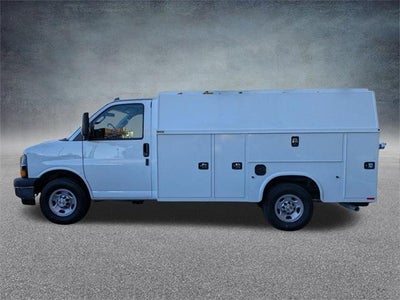 2025 Chevrolet Express Cutaway 3500 3500 Van 139"