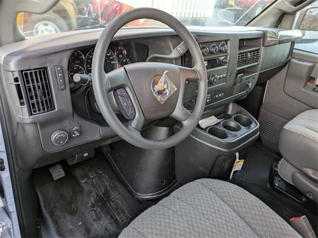 2025 Chevrolet Express Cutaway 3500 3500 Van 139"