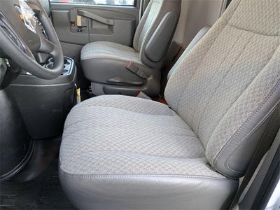 2025 Chevrolet Express Cutaway 3500 3500 Van 139"