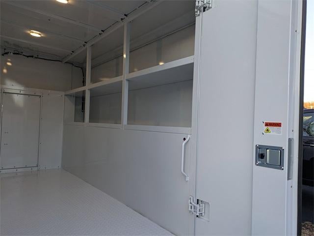 2025 Chevrolet Express Cutaway 3500 3500 Van 139"