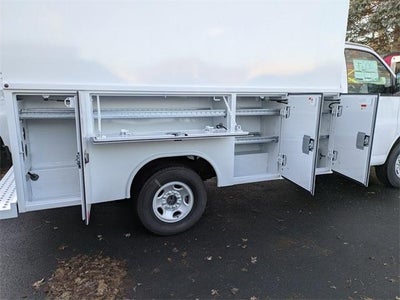 2025 Chevrolet Express Cutaway 3500 3500 Van 139"
