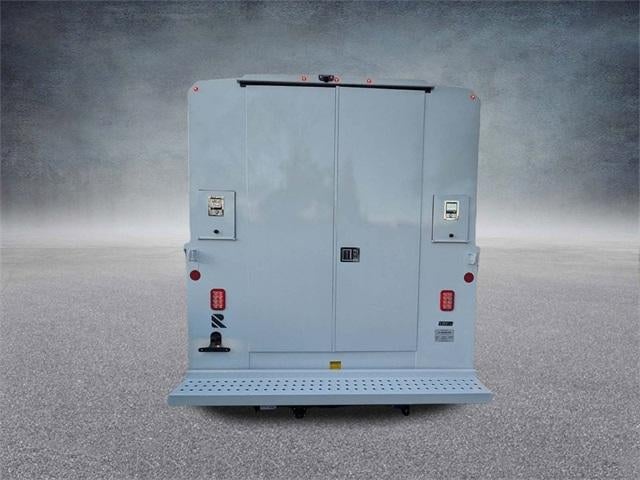 2025 Chevrolet Express Cutaway 3500 3500 Van 139"