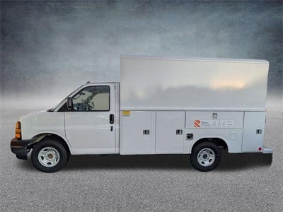 2025 Chevrolet Express Cutaway 3500 3500 Van 139"