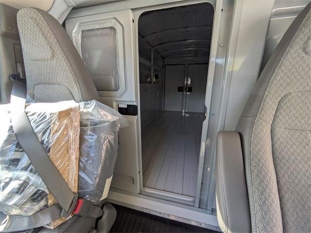 2025 Chevrolet Express Cutaway 3500 3500 Van 139"