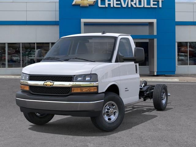 2025 Chevrolet Express Cutaway 3500 3500 Van 139"