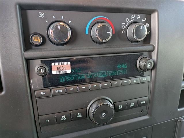 2025 Chevrolet Express Cutaway 3500 3500 Van 139"