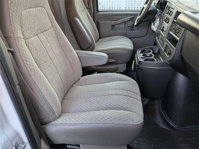 2025 Chevrolet Express Cutaway 3500 3500 Van 139"