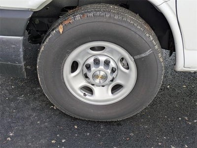 2025 Chevrolet Express Cutaway 3500 3500 Van 139"