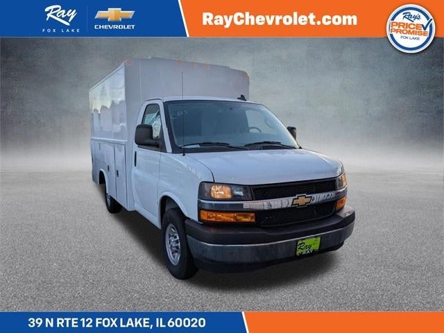 2025 Chevrolet Express Cutaway 3500 3500 Van 139"