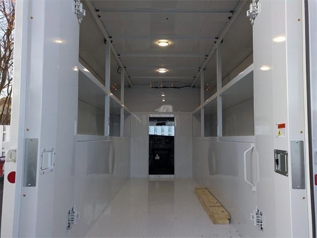 2025 Chevrolet Express Cutaway 3500 3500 Van 139"