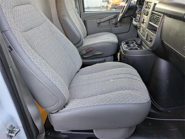 2025 Chevrolet Express Cutaway 3500 3500 Van 139"