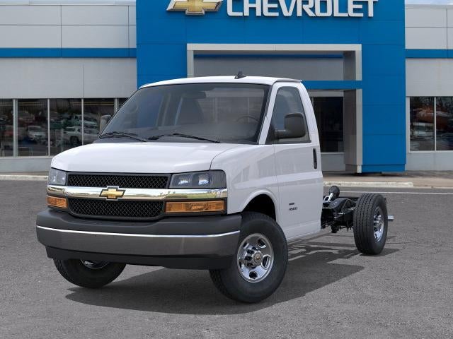 2025 Chevrolet Express Cutaway 3500 3500 Van 139"