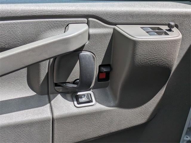 2025 Chevrolet Express Cutaway 3500 3500 Van 139"