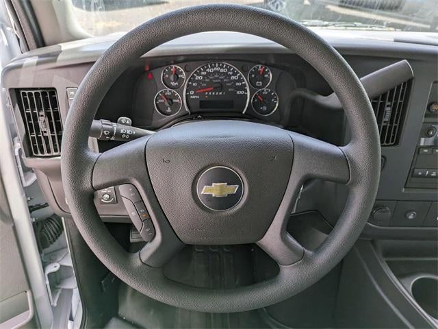 2025 Chevrolet Express Cutaway 3500 3500 Van 139"