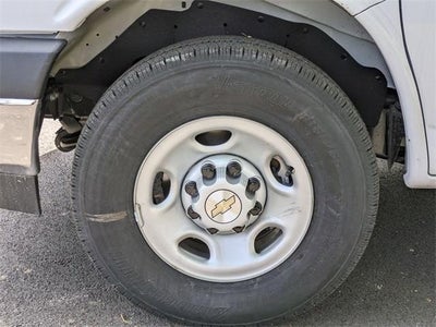 2025 Chevrolet Express Cutaway 3500 3500 Van 139"