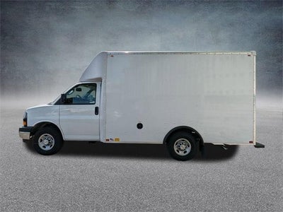 2025 Chevrolet Express Cutaway 3500 3500 Van 139"