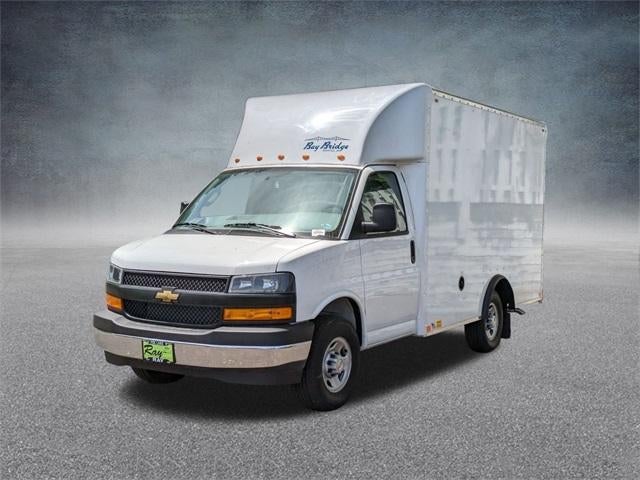 2025 Chevrolet Express Cutaway 3500 3500 Van 139"