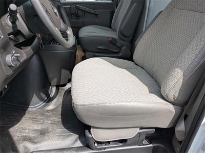 2025 Chevrolet Express Cutaway 3500 3500 Van 139"