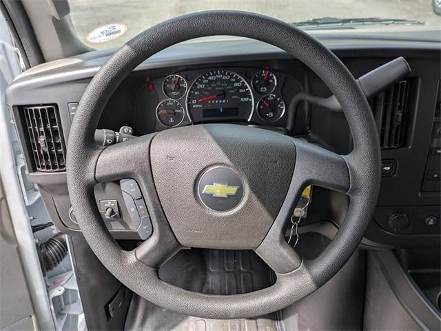 2025 Chevrolet Express Cutaway 3500 3500 Van 139"