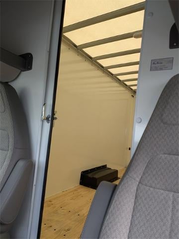 2025 Chevrolet Express Cutaway 3500 3500 Van 139"