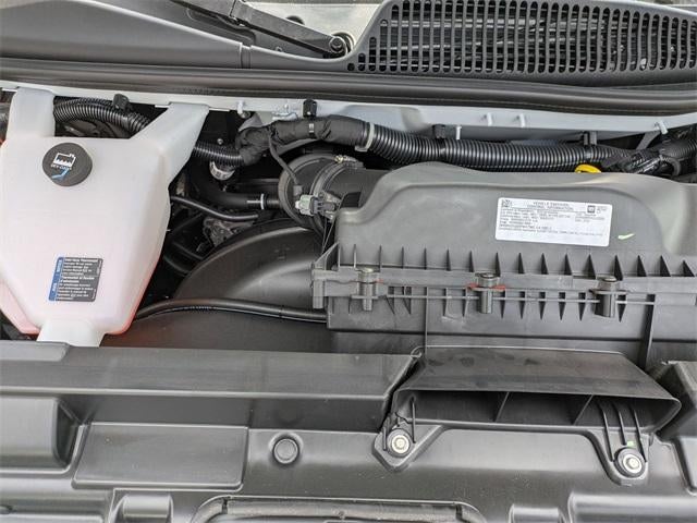 2025 Chevrolet Express Cutaway 3500 3500 Van 139"