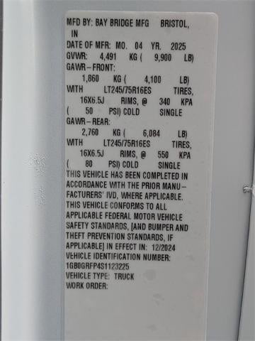 2025 Chevrolet Express Cutaway 3500 3500 Van 139"